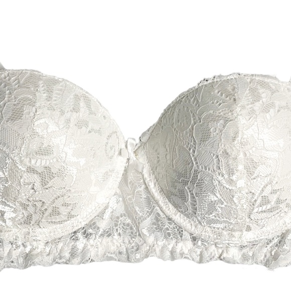 Marilyn Monroe Intimates White All Over Lace Bra - Picture 2 of 7